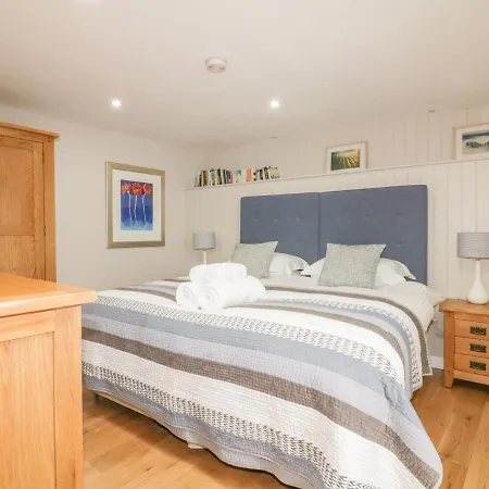 The Bolthole Holiday home Crantock